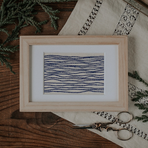 Broderie pièce finie "les vagues"