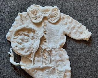 Ensemble à layette en laine mérinos tricoté à la main : tenue de nouveau-né