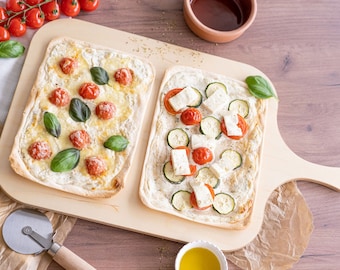 Flammkuchen Brett aus Birkenholz mit Griff – Schnittfeste, messerschonende & rustikale Servierplatte in 3 Größen M, L, XL handgefertigt