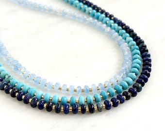 Collar de piedras preciosas con cuentas, collar azul turquesa, collar de cuentas de colores, collar de capas de lapislázuli con cuentas, piedra preciosa aguamarina y oro
