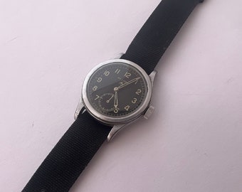 Record Military Issued Dirty Dozen Watch - WWW WWW L31854 549701 - c.1944