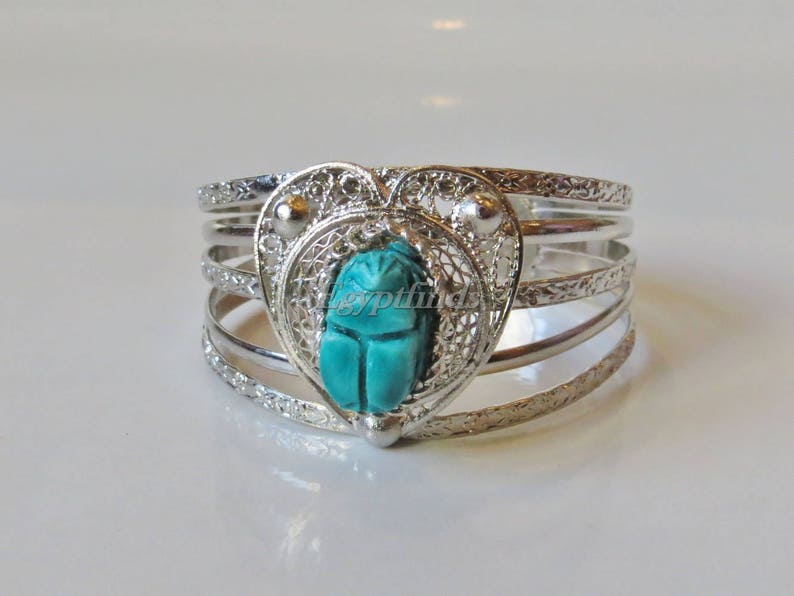 Bracelet Avec Pendentif Scarabée En Turquoise - Bijou Ethnique/vintage - Occasion