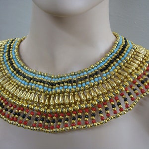 Schlichte Ägyptische Kleopatra Halskette in Rot und Blau