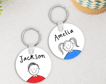 Llavero personalizado para mochila escolar: nombre y uniforme.