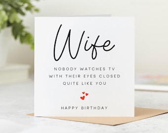 Tarjeta de cumpleaños divertida para esposa: viendo la televisión con los ojos cerrados - Tarjeta romántica