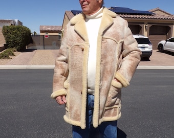 Men's L real SHEARLING SHEEPSKIN, beige leather jacket coat, classic Marlboro Man styling, button front, excellent vintage condition (#2188)