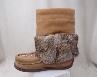 NWOT Youth (2) Manitoba Mukluks real fur boots, beige/brown, real leather uppers & rabbit fur trim, vintage winter fur boots (#2277)