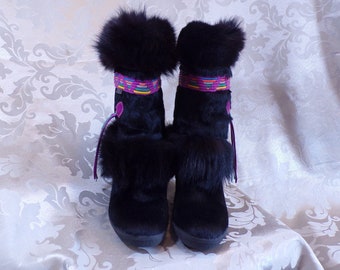 Wm (7) TECNICA real fur boots, high quality, black, apres ski boots, real cow fur uppers and trim on the shaft, vintage fur boots (#1462)