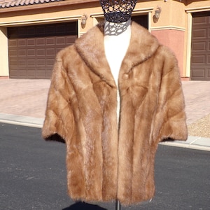 S (6) real beige MINK FUR stole cape shawl wrap, autumn haze, whiskey mink fur, vintage fur, Mother Bride Groom, Wedding fur, EUC (#3133)