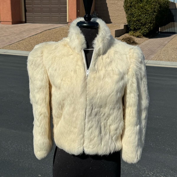 CH-M (8) real RABBIT fur jacket, girls fur, unisex fur, white/ivory, front zipper, hip length, excellent first fur jacket, EUC (#2081-2)