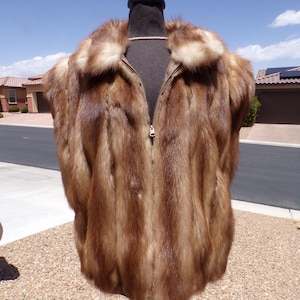 XL (16-18) real STONE MARTEN fur vest, bomber jacket, unisex, fully reversible, beige fabric sleeves zip off vest, front zip E-U-C (#3405-3)