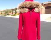 M (fits 8-10) RACCOON FUR ruff on red wool hooded insulated jacket, by Mackintosh, raccoon fur coat are in incredible vintage condition