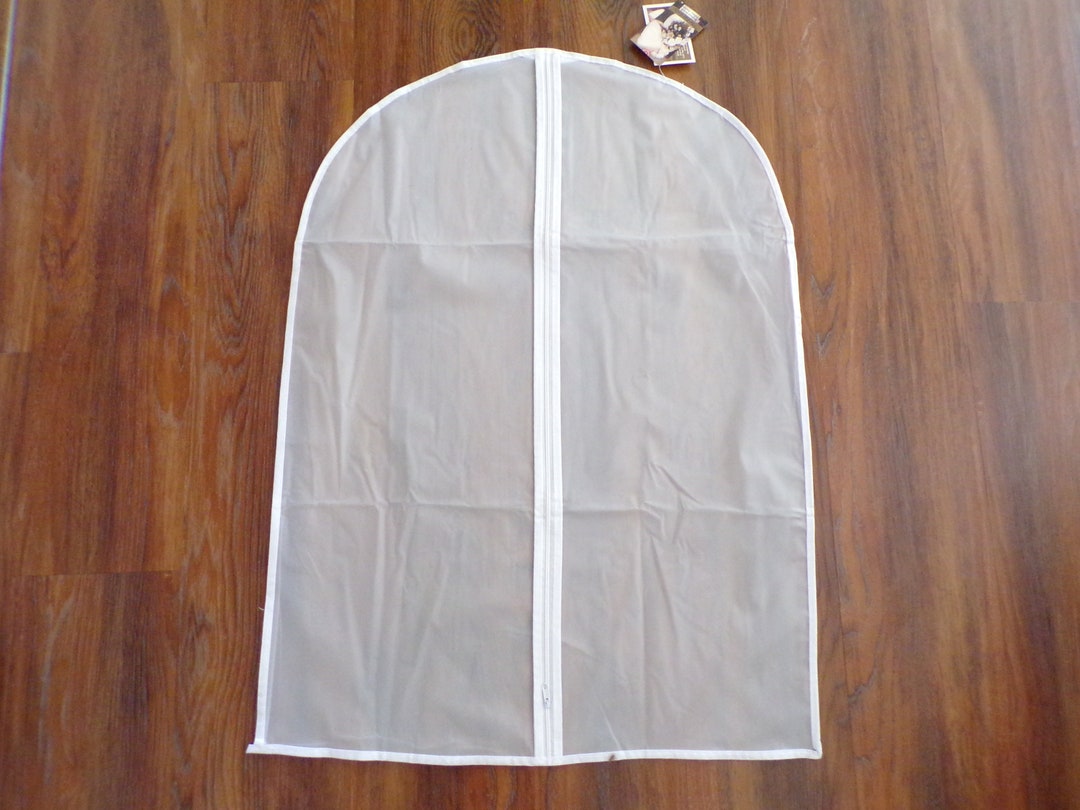 FUR Friendly STOLE SIZE Garment Bags in White, Short, 24x32, Suitable