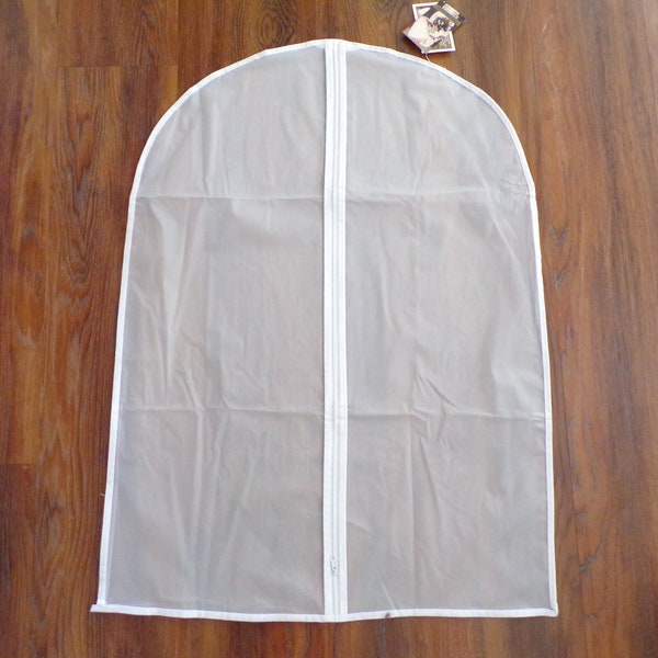 FUR friendly STOLE SIZE garment bags in white, short, 24"x32", suitable for sweaters, boas and other short pieces (#1363)