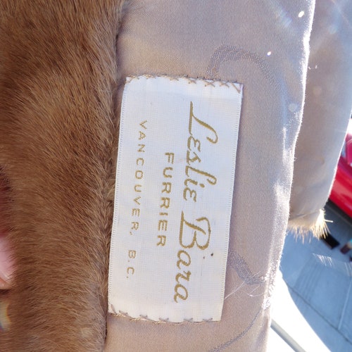 L (12-14) real MINK FUR stole stoll shawl wrap, beige/light brown mink, bridal shops fur, wedding fur, Mother of the Bride, classic stole (#329)