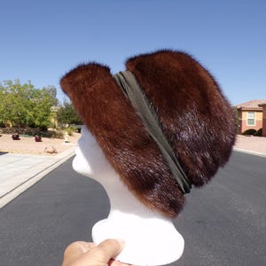 21.5&quot; real dark MINK FUR hat, women&#39;s fur hat, dark brown ranch mink fur, vintage dome hat w brim, vintage mink hat, EUC (#3472)