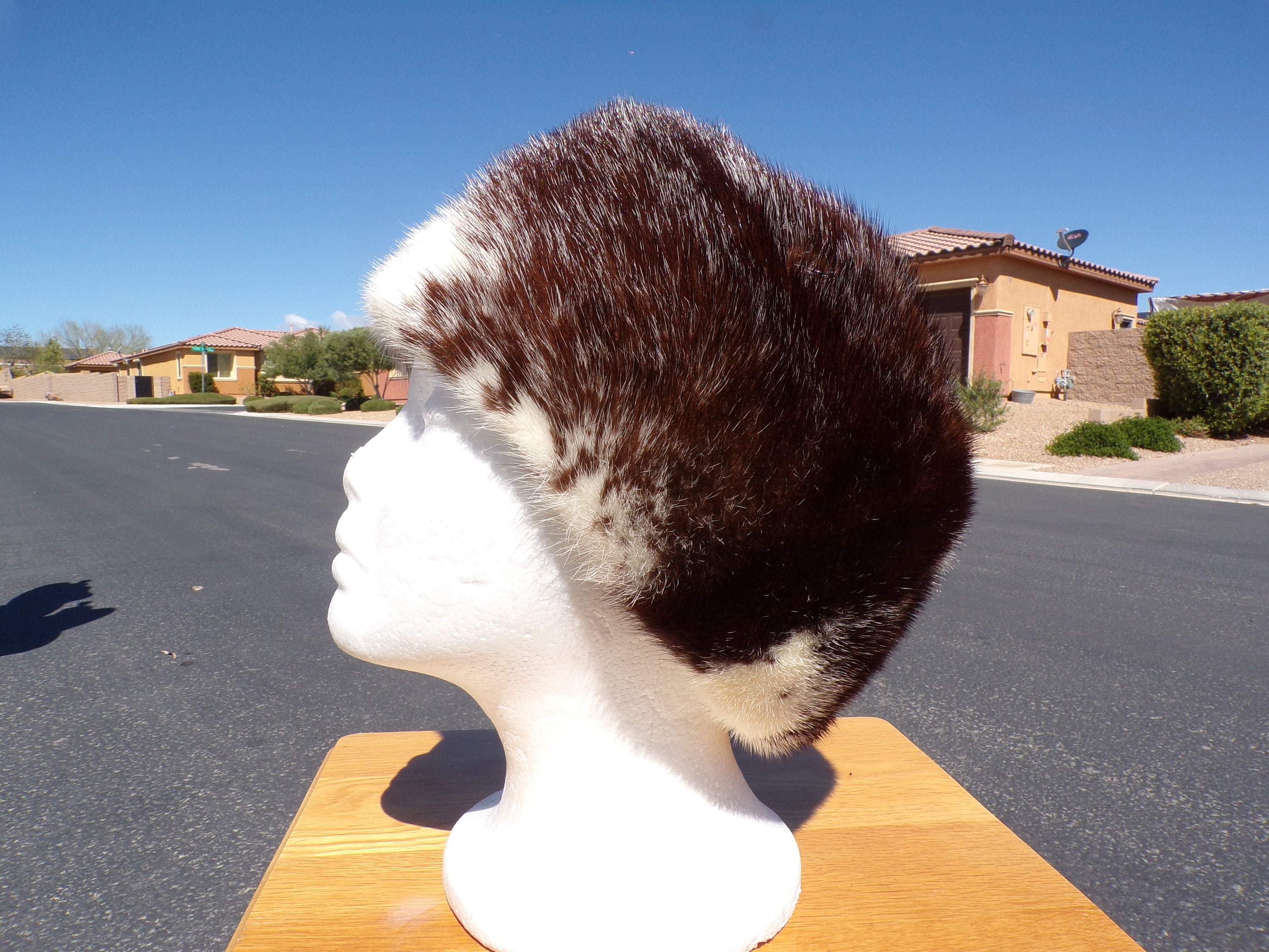 Vintage Mink Hat EUC Vintage Fur Hat, Mink Fur Cap (B613), Medium to Dark Brown  main image 3