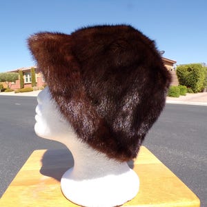 22&quot; real dark MINK FUR hat, women&#39;s fur hat, dark brown ranch mink fur, vintage dome hat w brim, unbranded mink hat, EUC (#2998)