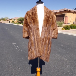 L (12-14) real MINK FUR stole shawl wrap, light brown mink, bridal fur, wedding fur, Mother of the Bride, classic stole, EUC (#3289)