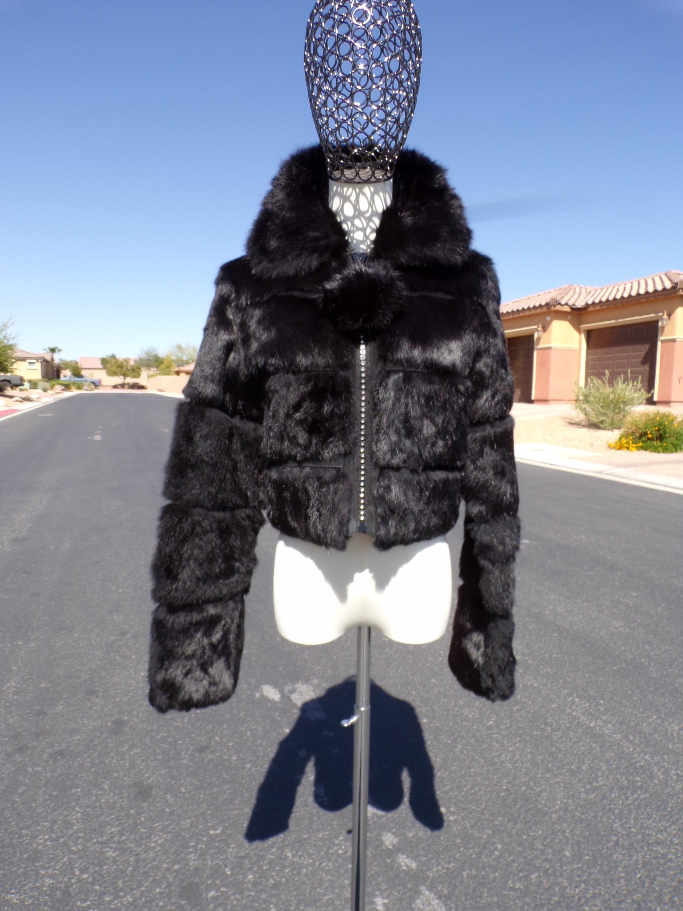 S (4-6) Real RABBIT FUR Cropped Jacket, by Rocawear, Waist