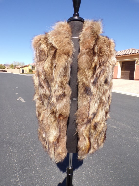 S (8) real RACCOON fur vest, pieced Silver Tip Ra… - image 2