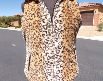 M 8-10 FAKE FAUX VEGAN Leopard Print fur Vest, Reversible, Pockets on Both Sides, Insulated, Front Zipper, 2273 - Etsy M 8-10 FAKE FAUX VEGAN Leopard Print fur Vest, Reversible, Pockets on Both Sides, Insulated, Front Zipper, 2273 - Etsy