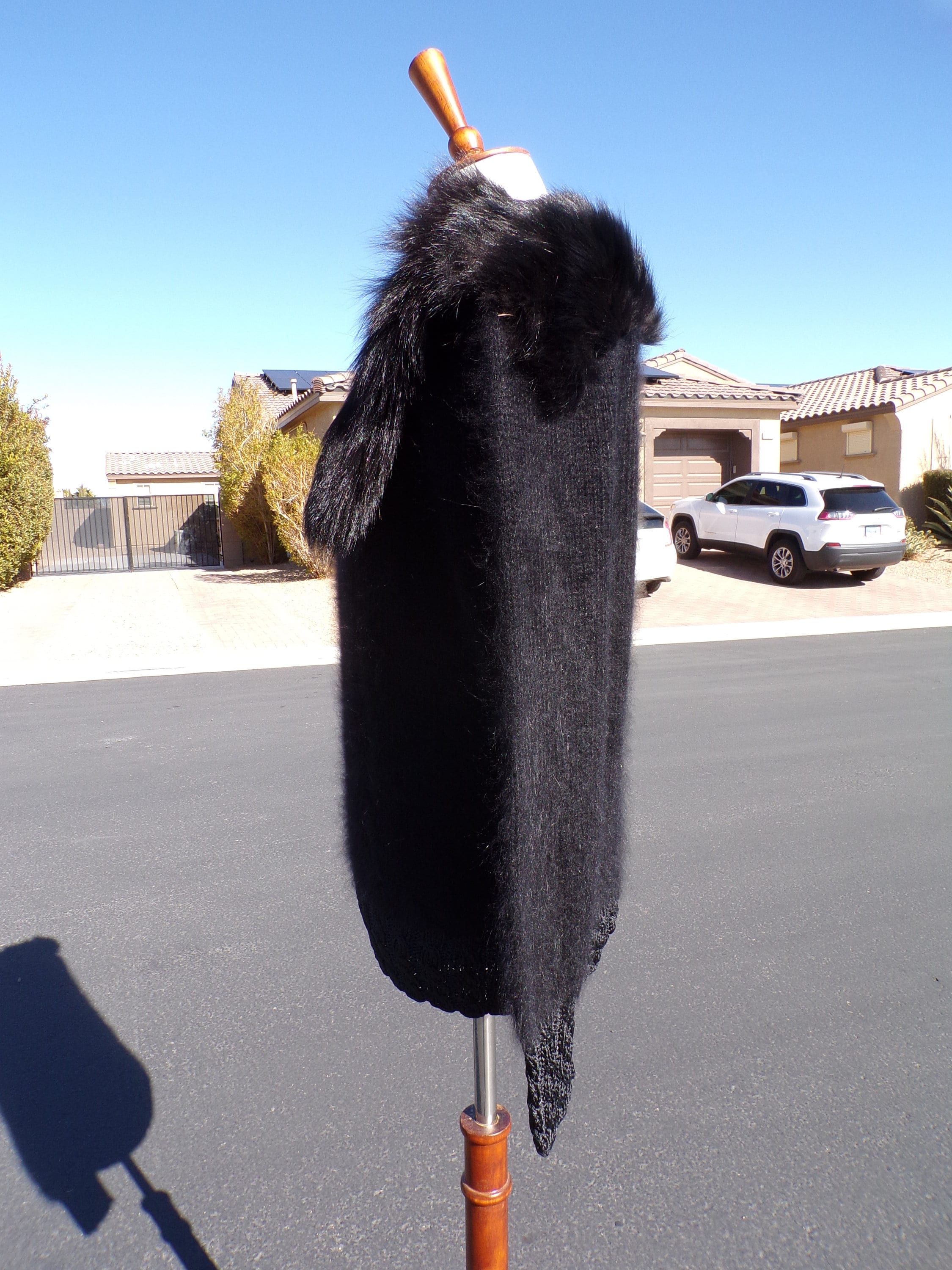 M (8-10) Real ANGORA & FOX FUR Sweater, Black, Lightweight