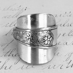 Double Wrapped Spoon Ring, Ring, ~STANLEY~ late 1800s, Floral