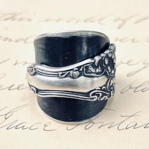 Double Wrapped Antique spoon ring ~BERWICK/DIANA” 1904 Art Nouveau