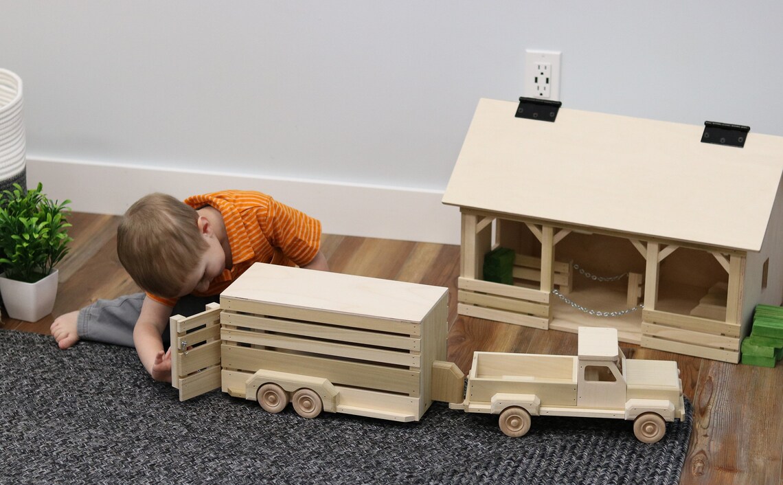 Amishmade Wooden Toy Pickup & Horse Trailer Set Etsy