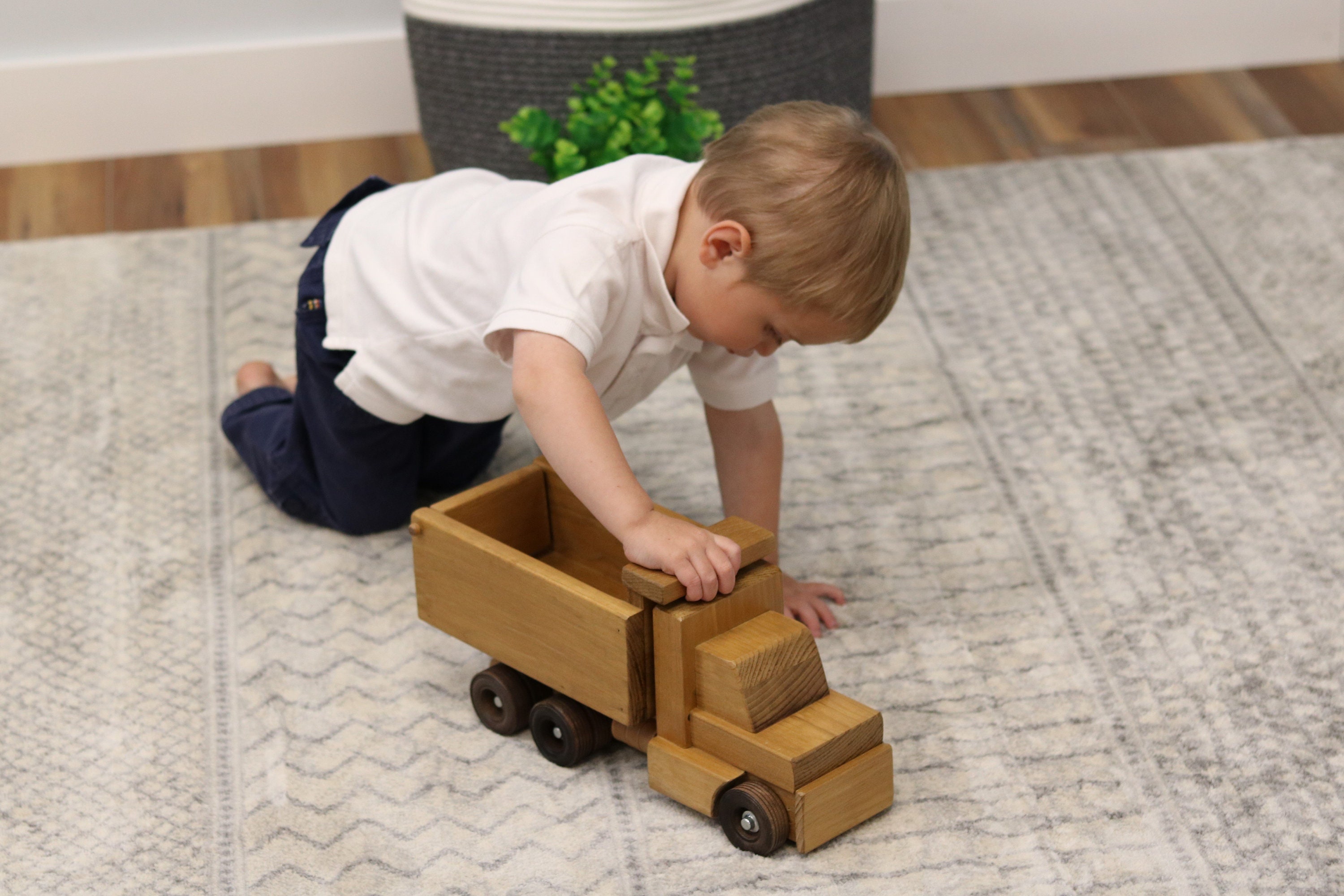 Amish-made Wooden Toy Dump Truck, Kid-safe Finish -  Canada