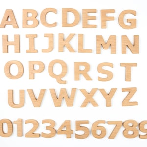 Números e letras de madeira com ímãs, presente de 1º aniversário para criança, altura das letras 4,3 cm/1,7 polegadas, brinquedo educativo, letras de madeira de faia, brinquedo ecológico
