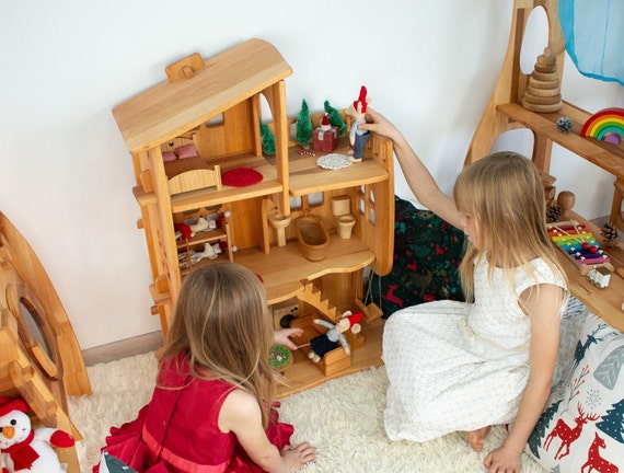 Set Di 5 Mobili In Miniatura In Legno Per Casa Delle Bambole, Scala 1:12, Tavolo E Sedie Per Cucina - Accessori In Tronco Naturale - 2
