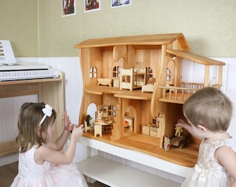 Große Erle Holz Puppenhaus Weihnachtsgeschenk für Kind 1/16 Puppenhaus mit Möbeln Holz Öko-Spielzeug Personalisiertes Puppenhaus Kit