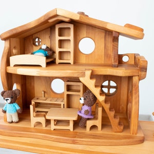 Poppenhuis 1:24 schaal 1e verjaardag kerstcadeau voor kind Montessori Waldorf speelgoed Elzenhout Poppenhuis Houten gepersonaliseerde poppenhuiskit Fairy