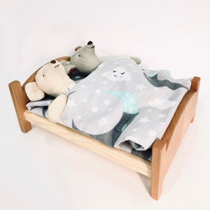 Letto giocattolo in legno Letto matrimoniale Giocattolo in scala 1/12 Regalo di Natale e compleanno per bambini Mobili per bambole Dimensioni 15 cm/6 pollici Mobili fatti a mano Giocattolo ecologico