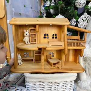 Puppenhaus 1:24 Weihnachten Kinder Geschenk Nichte Geschenk Erlenholz Puppenhaus Holz Personalisieren Puppenhaus Bausatz Montessori Waldorf Bild 1