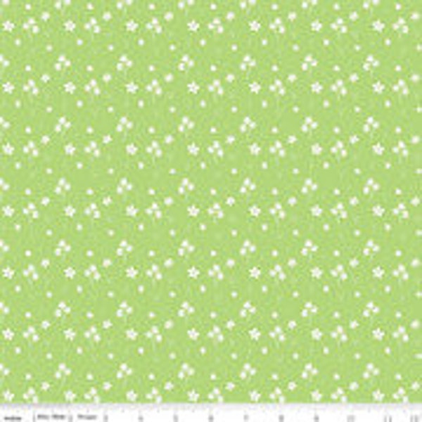 Strawberry Honey Flowers Keylime Fabric Yardage, Gracey Larson, Riley Blake Designs, Cotton Quilt Fabric, Floral Fabric