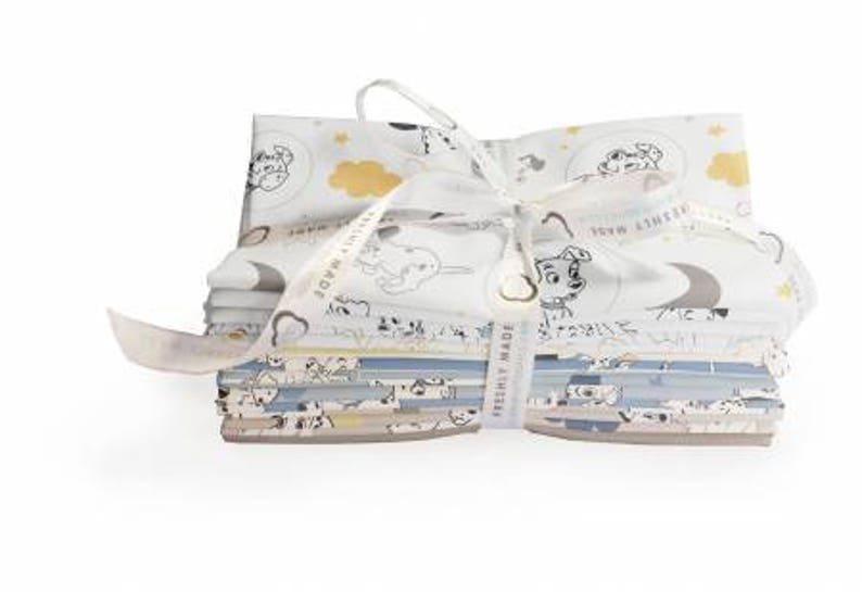 15 Pieces Camelot Fabrics 101 Dalmatians Fat Quarter Bundle Quilt Fabric Precut Fabric Cotton Fabric