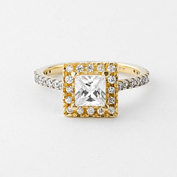 Vintage Diamond Princess Solitaire Halo Ring Gold 10k, Yellow Gold Square CZ Ring, Vintage Jewelry