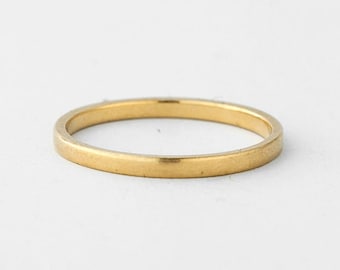 Vintage Simple Flat Wedding Band Gold 18k, Yellow Gold 2mm Plain Band, Size 7