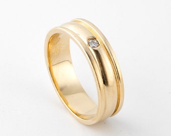 Vintage Diamond Wedding Band Gold 10k, 6mm Solitaire Yellow Gold Ring, Vintage Jewelry