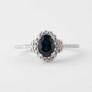Sapphire and Diamond Solitaire Ring Gold 14k, White Gold Blue Sapphire Ring, Vintage Jewelry