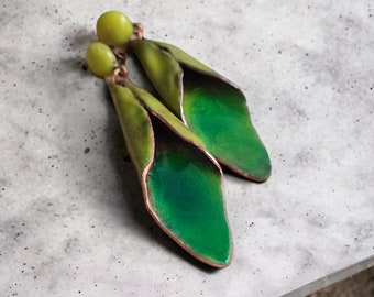 Boucles d'oreilles contemporaines, boucles d'oreilles tons verts, boucles émaillées, boucles créateur, boucles, uniques, cadeau femme