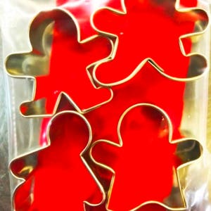 M Gingerbread Men 4 Body Types Cutter Set