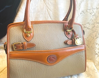 Dooney & BOURKE HANDBAG Vintage Taupe British Tan leather