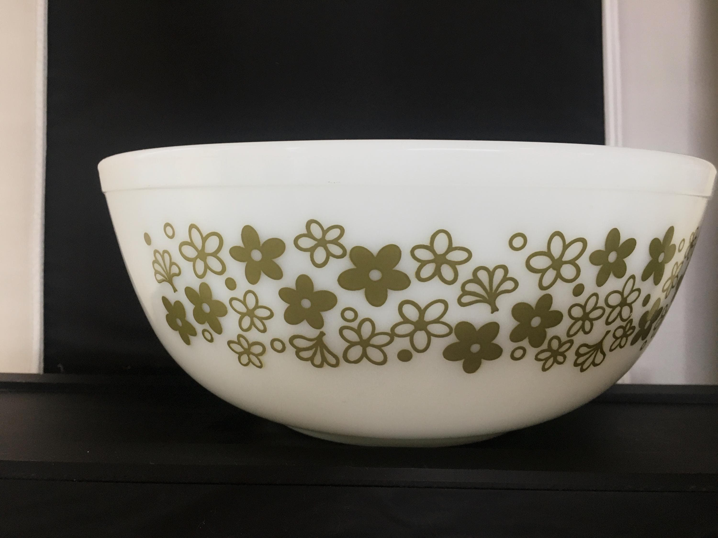 Vintage Pyrex 404 Spring Blossom 4qt Green on White Bowl - Etsy