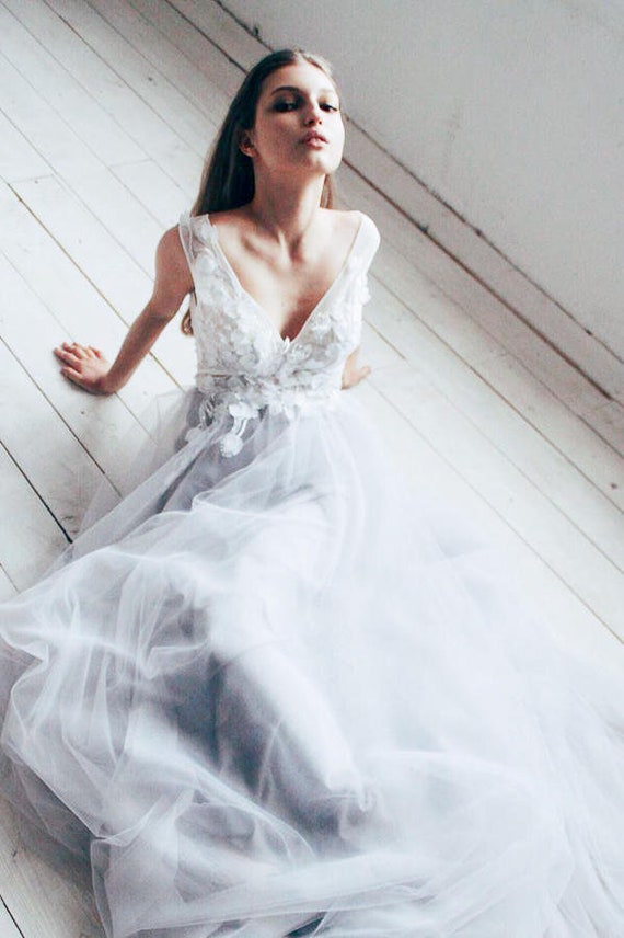 Floral Wedding Dress With Tulle Skirt V Neck Bridal Gown Etsy