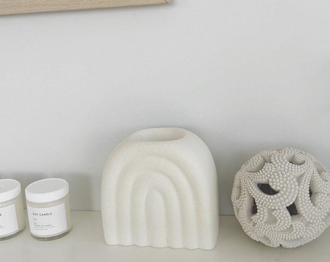 Featured listing image: wax warmer l Minimalist Wax Melt Warmer – Modern Ceramic Oil Burner & Flameless Candle Warmer | Cozy Self-Care Gift