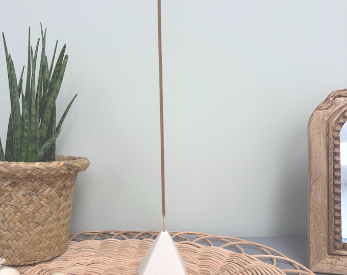 Featured listing image: Minimalist Ceramic Pyramid Incense Holder - for Meditation